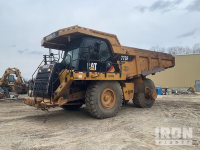 2011 Cat 773F Camion de transport