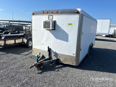 2010 Cargo Craft 16 ft T/A Remolque Cerrado