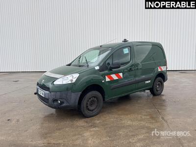 2014 Dangel Peugeot Partner Vehicule Utilitaire Cargo Van (Inoperable)