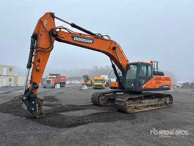 2022 Doosan DX300LC-5 油圧ショベル
