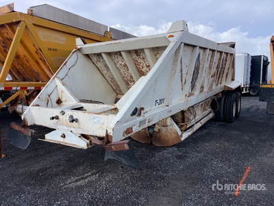 1975 Fruehauf T/A Belly Dump Trailer