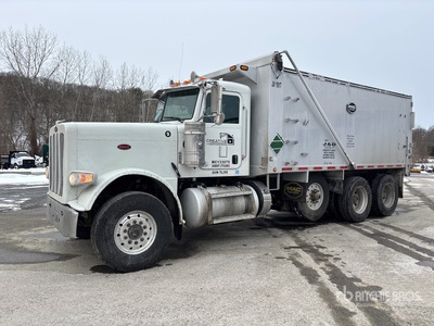 2015 Peterbilt 389 8x4 Tri/A Dump Truck