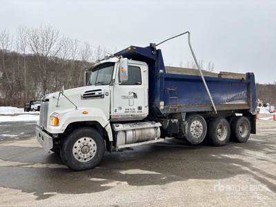 2018 Western Star 4700SF 8x4 Tri/A Dump Truck