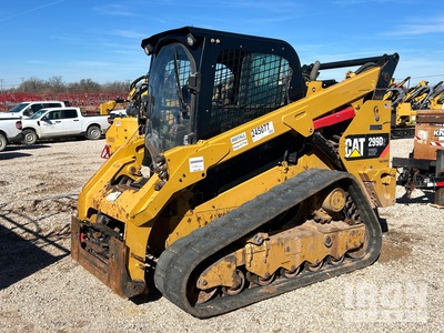 2018 Cat 299D2 XHP Two-Speed لودر بجنزير