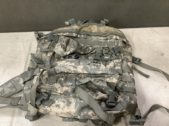 (29) Assault Packs