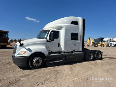 2018 International LT625 6x4 تراكتور شاحنة كابينة النوم (ثنائية المحور)