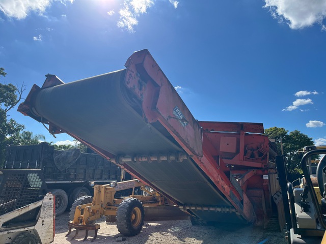 1997 Terex-Finlay 595 Tracked Incline Screen Plant 1997 Terex-Finlay 595 Tracked Incline Screen Plant