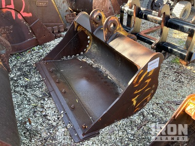 Cat 60 in Cazo trasero para retroexcavadora