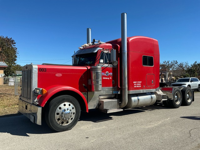 2001 Peterbilt 379 6x4 T/A Sleeper Truck Tractor 2001 Peterbilt 379 6x4 T/A Sleeper Truck Tractor