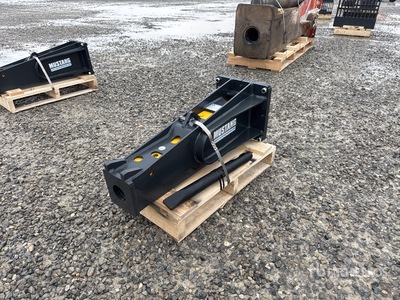 2026 Mustang HM252 Hydraulic Breaker (Unused)
