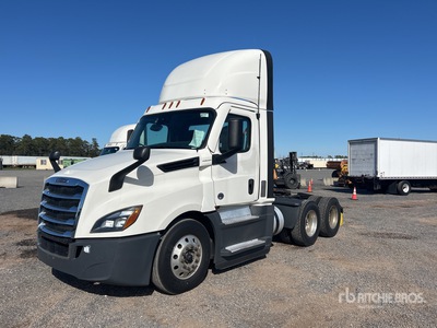 2021 Freightliner Cascadia 126 6x4 T/A Day Cab Truck Tractor