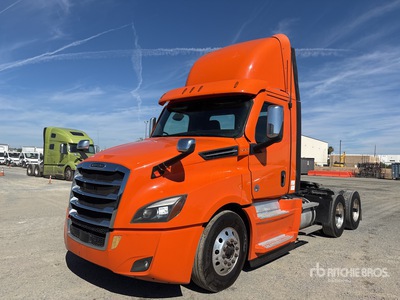 2022 Freightliner Cascadia 126 6x4 T/A Day Cab Truck Tractor