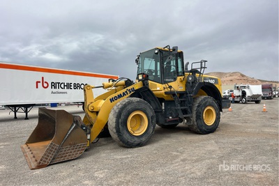 2017 Komatsu WA380-8 Radlader