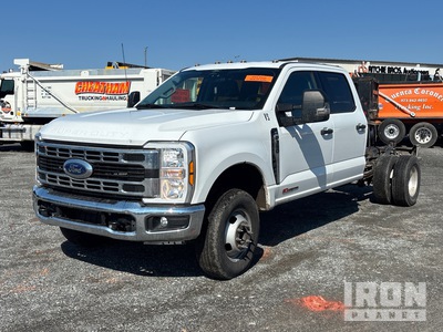 2024 Ford F-350 XLT 4x4 Crew Cab Cab and Chassis