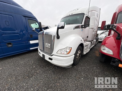 2020 Kenworth T680 6x4 Ciągnik siodłowy T/A z kabiną sypialną (Inoperable)