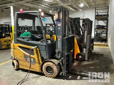 2022 Cat 2EPC6000 5400 lb Electric Forklift