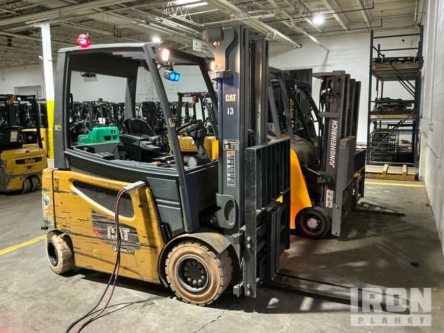 2022 Cat 2EPC6000 5400 lb Electric Forklift