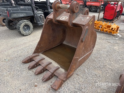 48 in Digging Excavator Bucket