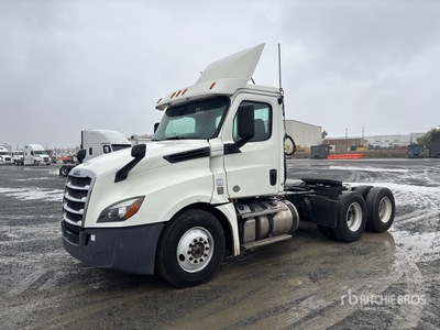 2019 Freightliner Cascadia 126 6x4 Cabeza Tractora Cabina Corta