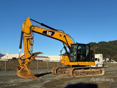 2017 Cat 325F LCR Tracked Excavator