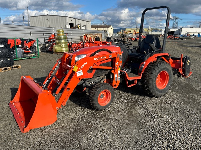2025 Kubota LX2620HSD 4WD Utility Tractor