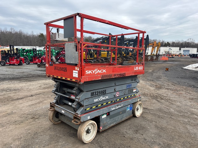 2015 Skyjack SJIII 4632 Electric Scissor Lift