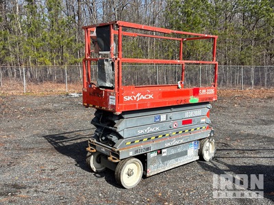 2015 Skyjack SJIII 3226 Electric Scissor Lift