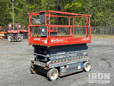 2015 Skyjack SJIII-4632 Electric Scissor Lift