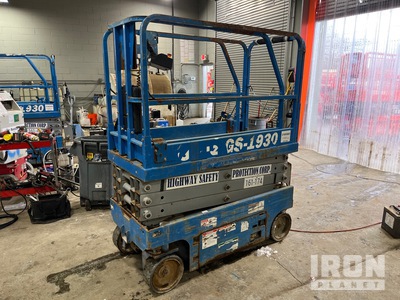 2017 Genie GS-1930 Electric Scissor Lift