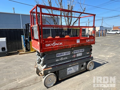 2018 Skyjack SJIII3226 Electric Scissor Lift