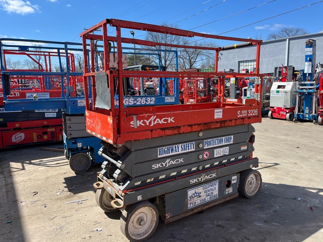2018 Skyjack SJIII3226 Electric Scissor Lift