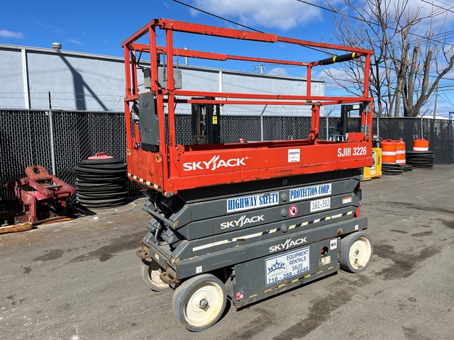 2018 Skyjack SJIII3226 Electric Scissor Lift