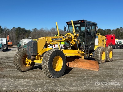 2008 Komatsu GD555-3 Motoniveladora