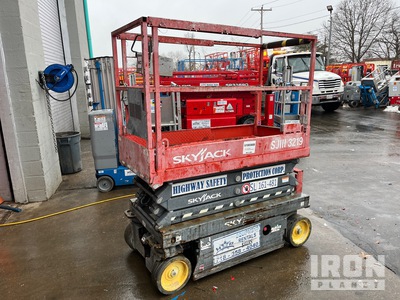 2018 Skyjack SJII-3219 Electric Piattaforma aerea verticale