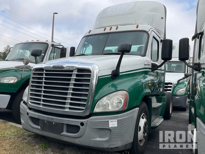 2017 Freightliner Cascadia 125 4x2 Cabeza Tractora Cabina Corta (Inoperable)