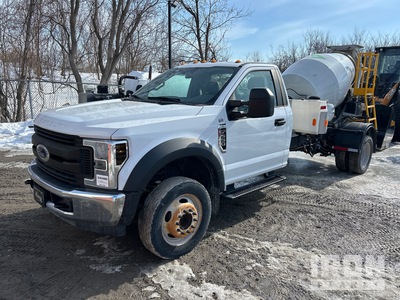 2018 Ford F-550 4x2 XL ミキサートラック