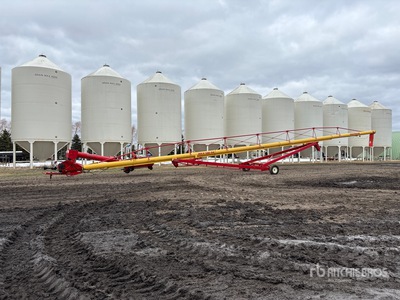 2016 Westfield MKX 130-94 13 in x 94 ft Swing Getreideschnecke