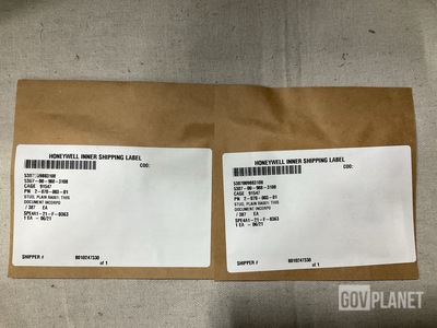 (136) Honeywell 2-070-003-01 Plain Studs