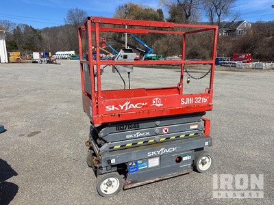 2015 Skyjack SJIII 3219 Electric Scissor Lift