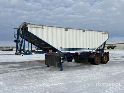 2010 Lode King 30 ft T/A Super B-Train Grain Trailer