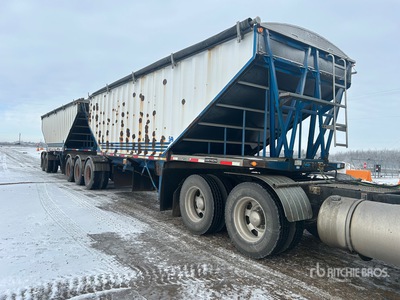2010 Lode King 28 ft Tri/A Super B-Train Lead Grain Trailer