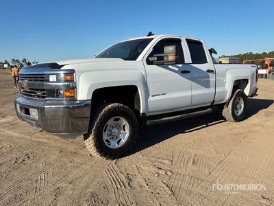 2016 Chevrolet Silverado 2500HD 4x4 Crew Cab Pickup