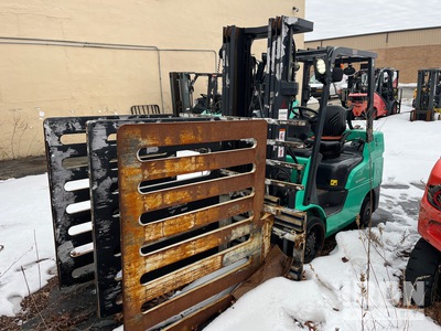 2020 Mitsubishi FGC33N 3000 lb Cushion Tire Carrelli Elevatori