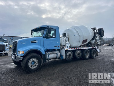 2007 Volvo VHD104F 12x4 Mixer Truck