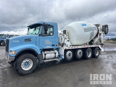 2007 Volvo VHD104F 12x4 Mixer Truck