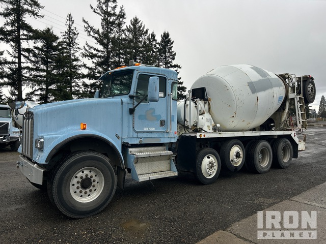 2001 Kenworth W900B 12x4 Mixer Truck