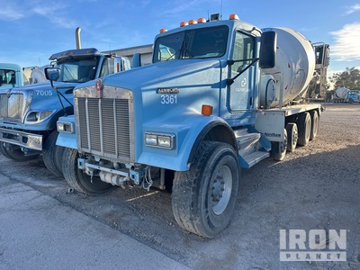 2007 Kenworth W900S 12x4 Mixer Truck (Inoperable)