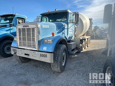 2004 Freightliner FLD 120 12x4 Camion hormigonera