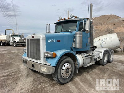 2005 Peterbilt 378 6x4 تراكتور شاحنة كابينة النوم (ثنائية المحور)