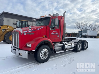 2007 Kenworth T800 6x4 T/A Day Cab Truck Tractor